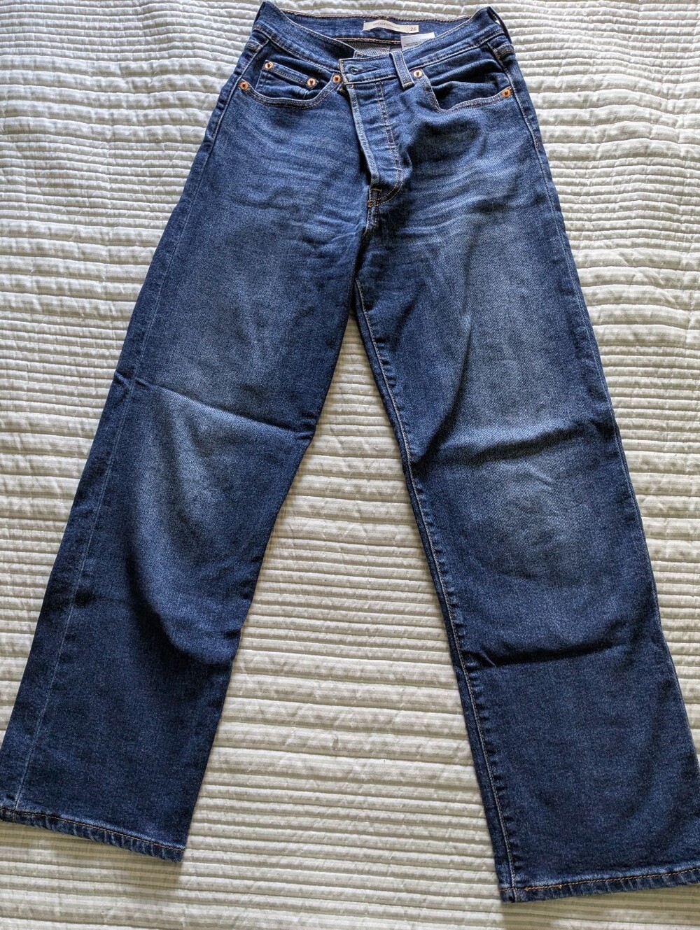 Levi's Ribcage Straight - Picture 2 of 6